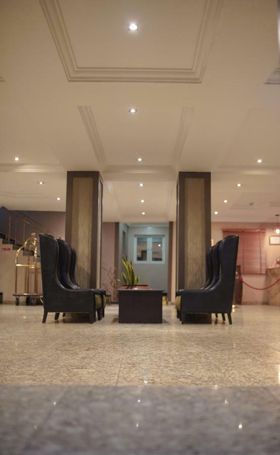 Visa Karena Hotels Порт-Харкурт Екстер'єр фото